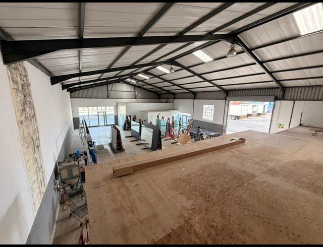 460M² WAREHOUSE TO LET IN MALMESBURY INDUSTRIA
