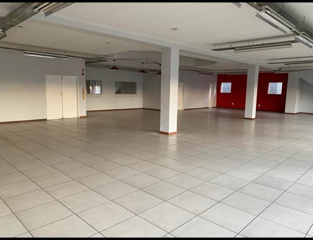 1,600M² WAREHOUSE RENTED IN MEADOWDALE