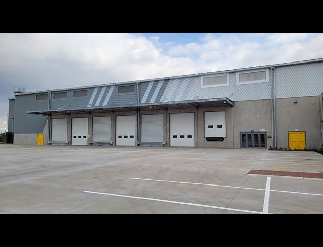 4,375M² WAREHOUSE TO LET IN BLACKHEATH INDUSTRIAL