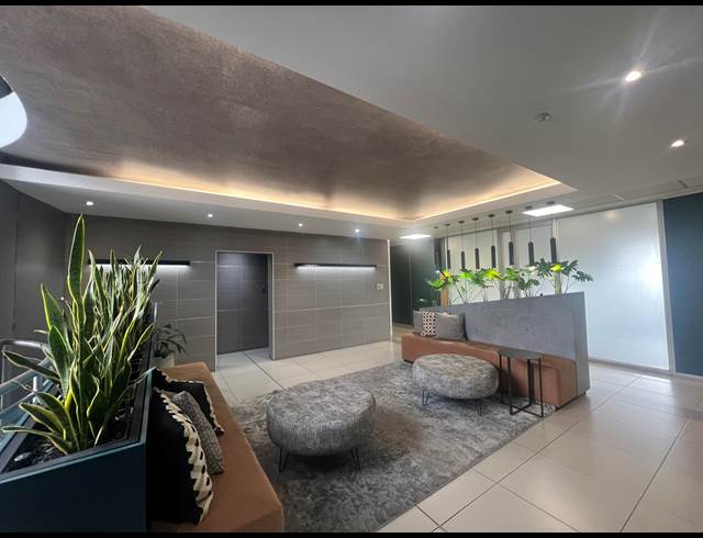 186M² OFFICE TO LET IN HYDE PARK