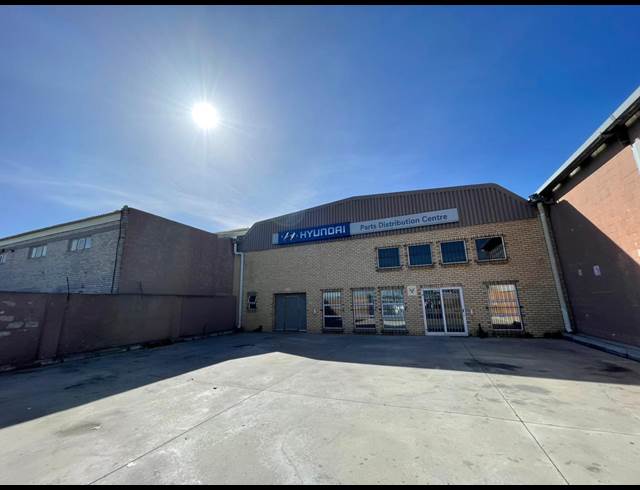 3,399M² WAREHOUSE TO LET IN BEACONVALE