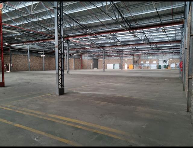 3,492M² WAREHOUSE TO LET IN ROCKY DRIFT