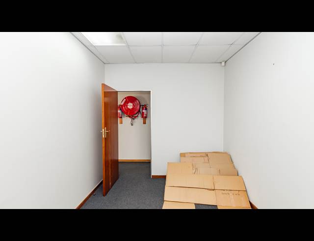 127M² OFFICE TO LET IN ROBINDALE