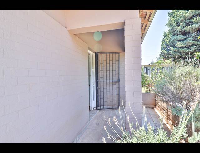 3 BEDROOM HOUSE TO LET IN PRIMROSE HILL