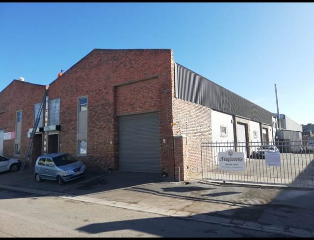 290M² WAREHOUSE TO LET IN BROADLANDS