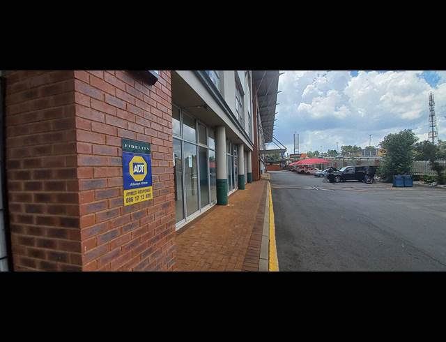 478M² RETAIL TO LET IN LASER PARK