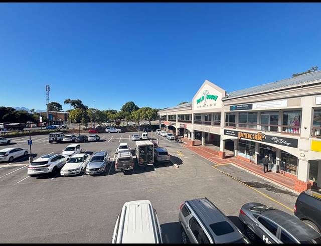 149.72M² RETAIL TO LET IN DURBANVILLE CENTRAL
