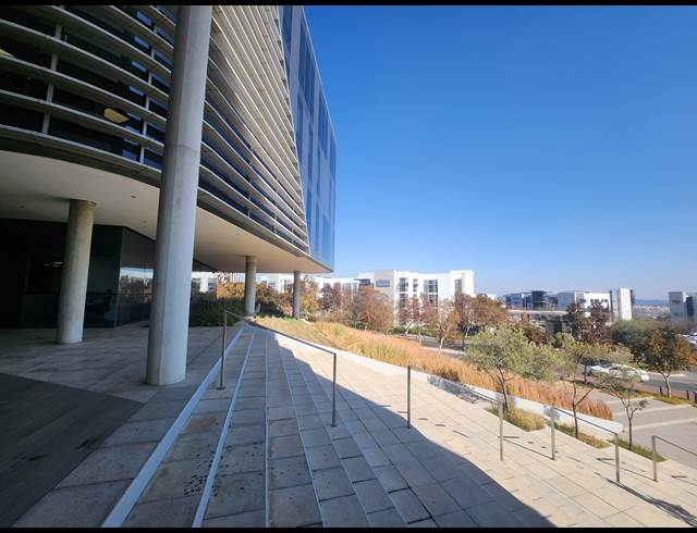 510M² OFFICE TO LET IN WATERFALL