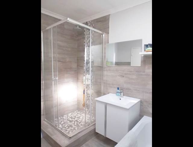 3 bed property to rent in OBSERVATORY