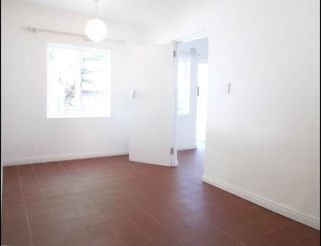 2 bed property to rent in SCHOTSCHE KLOOF