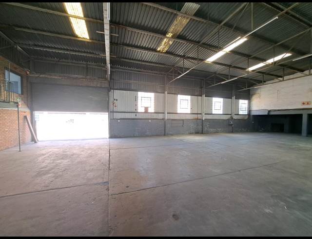 620M² WAREHOUSE TO LET IN WEST TURFFONTEIN