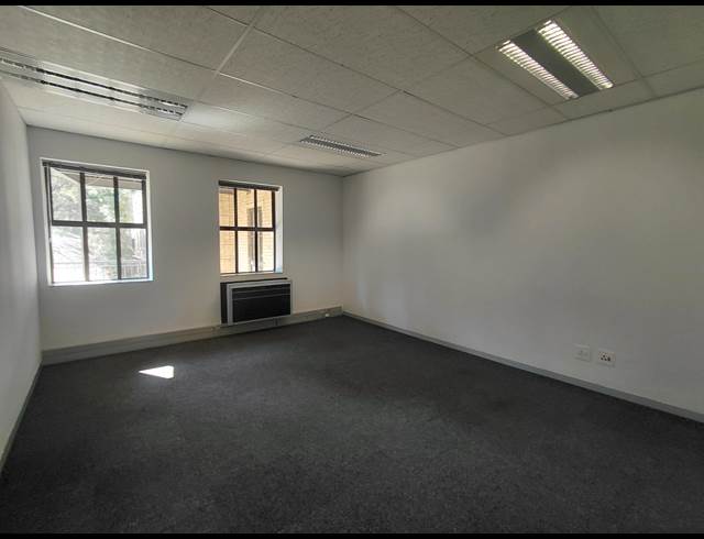 469M² OFFICE TO LET IN BRYANSTON