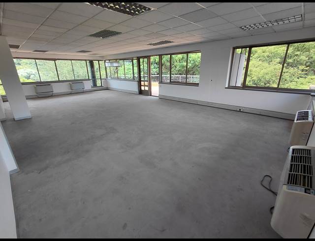 31M² OFFICE TO LET IN KYALAMI
