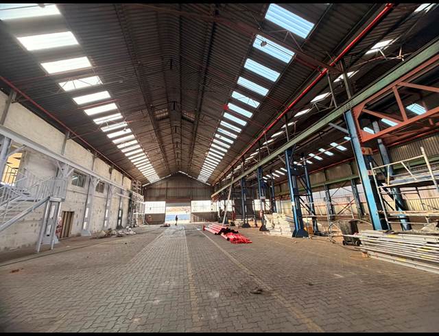 4,751M² WAREHOUSE TO LET IN TUNNEY