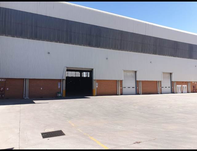 11,245M² WAREHOUSE TO LET IN ISANDO