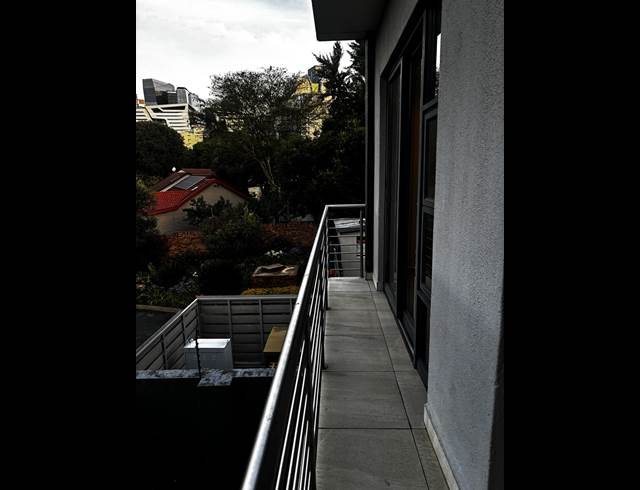 2 BEDROOM APARTMENT TO LET IN PARKMORE