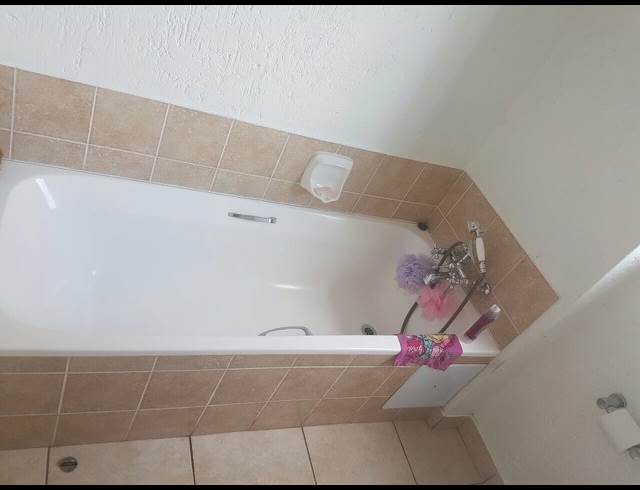 2 bed property to rent in PAULSHOF
