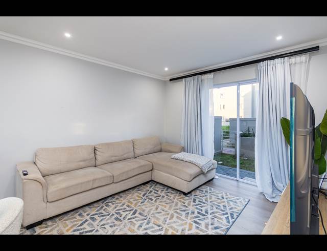 3 BEDROOM APARTMENT TO LET IN SUNNINGDALE