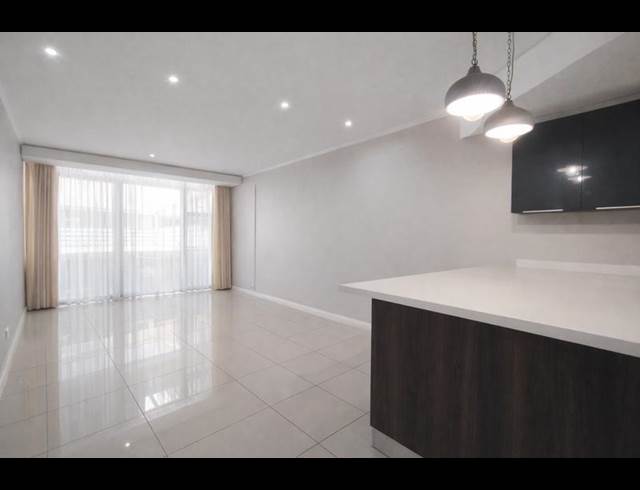 2 BEDROOM PROPERTY TO RENT IN MENLO PARK