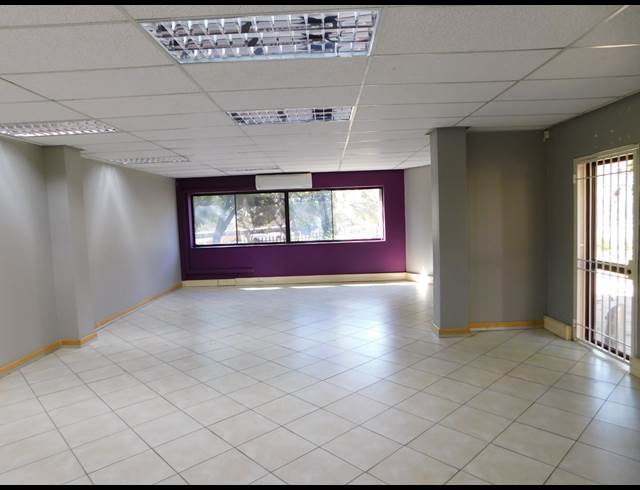 878M² OFFICE TO LET IN FERNDALE