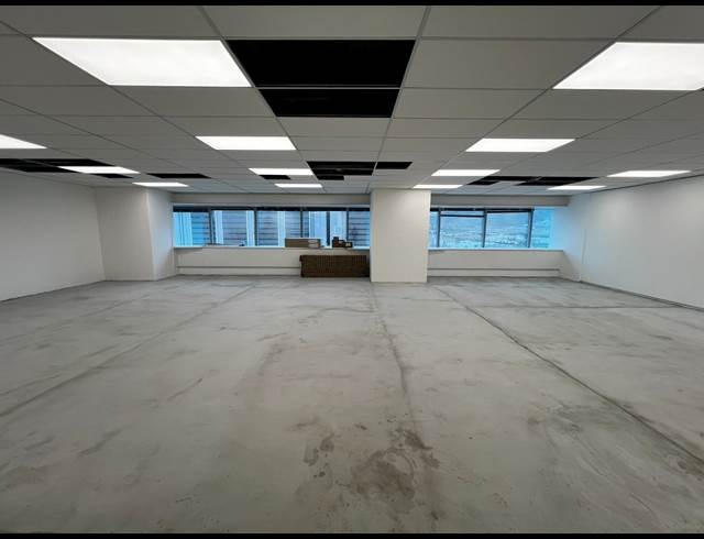 230M² OFFICE TO LET IN FORESHORE
