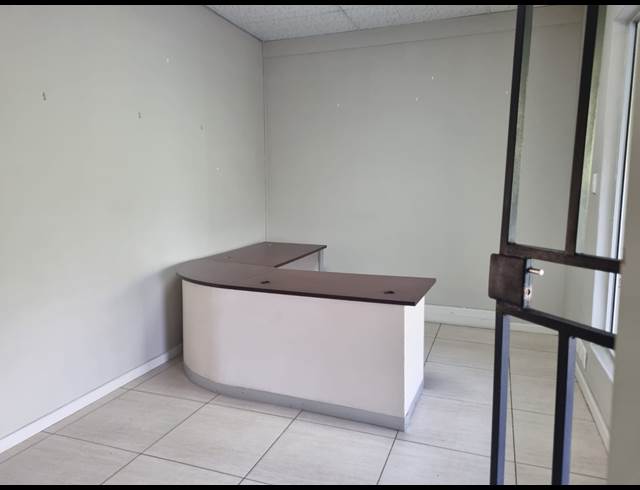 92M² OFFICE TO LET IN NELSPRUIT CENTRAL