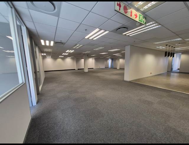 712M² OFFICE TO LET IN ROSEBANK