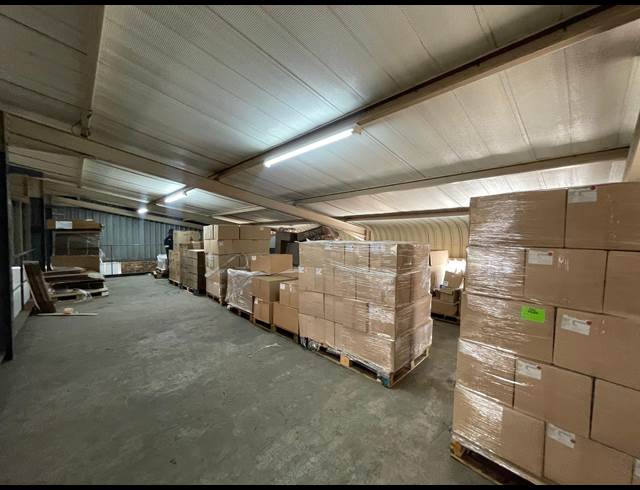 668M² WAREHOUSE TO LET IN HALFWAY HOUSE