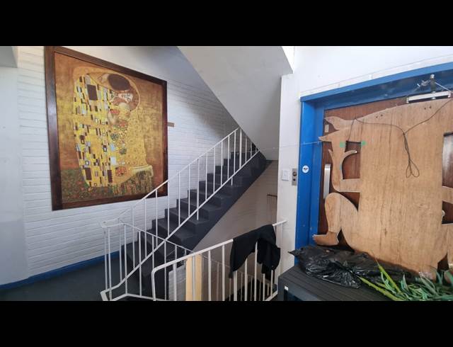 365M² BUILDING TO LET IN WOODSTOCK