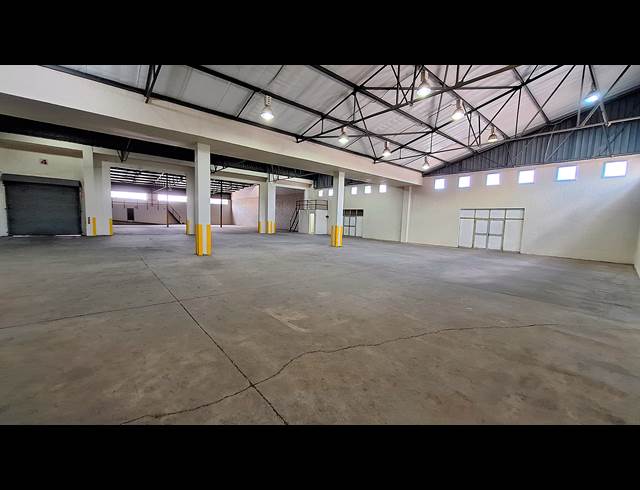 1,423M² WAREHOUSE RENTED IN NELSPRUIT CENTRAL