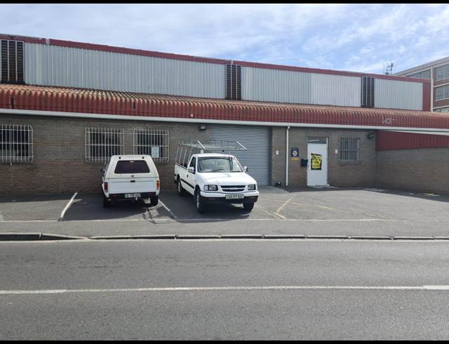 1,034M² WAREHOUSE RENTED IN DIEP RIVER