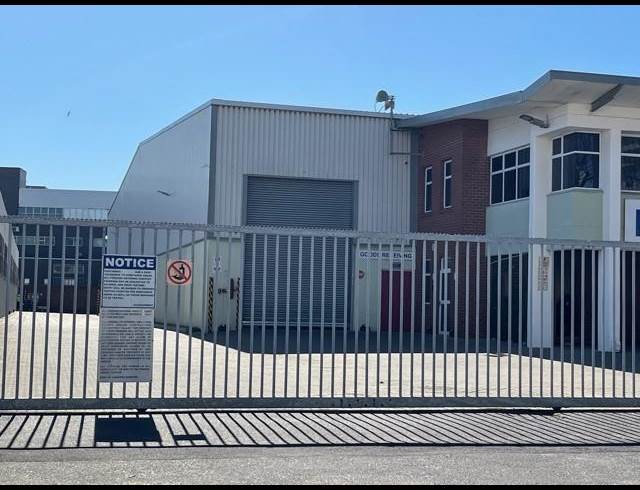 1,650M² WAREHOUSE TO LET IN NDABENI
