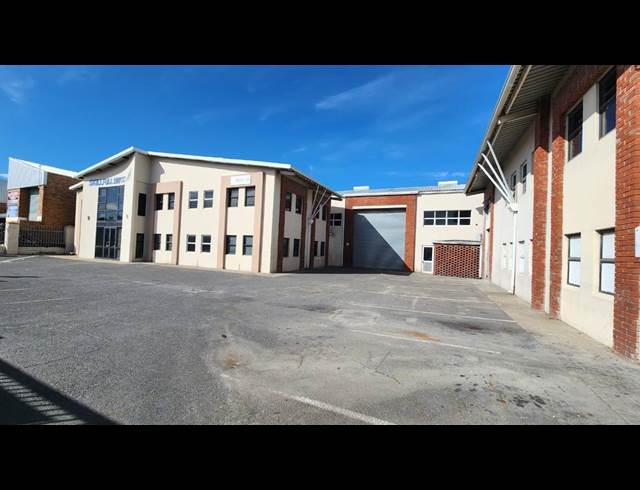 1,820M² WAREHOUSE TO LET IN SAXENBURG PARK 1