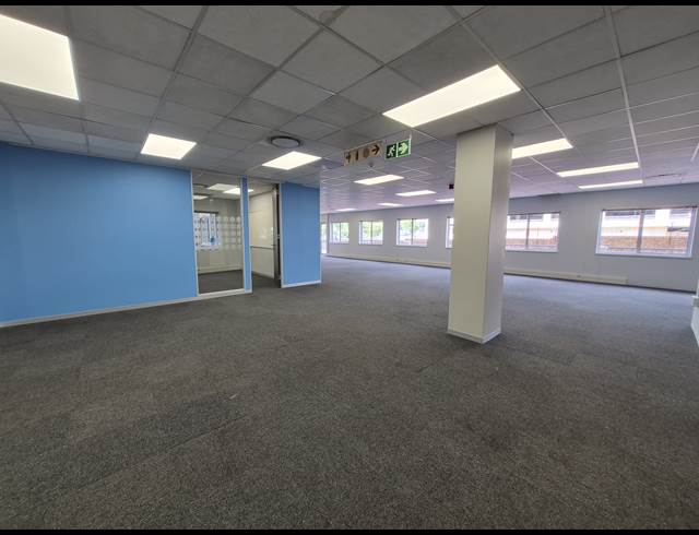 724M² OFFICE TO LET IN SANDTON CENTRAL