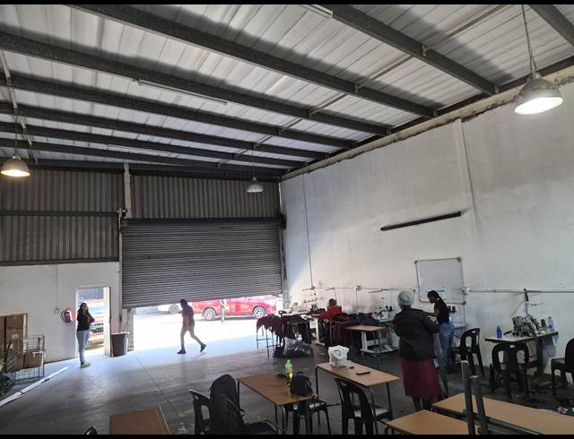290M² MINI FACTORY TO LET IN PHOENIX INDUSTRIAL