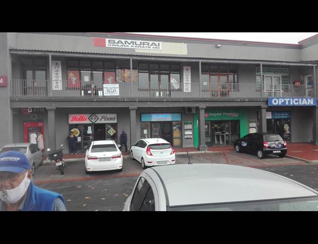 140M² RETAIL TO LET IN HEATHFIELD
