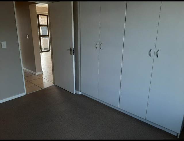 2 BEDROOM PROPERTY TO RENT IN BURGUNDY ESTATE