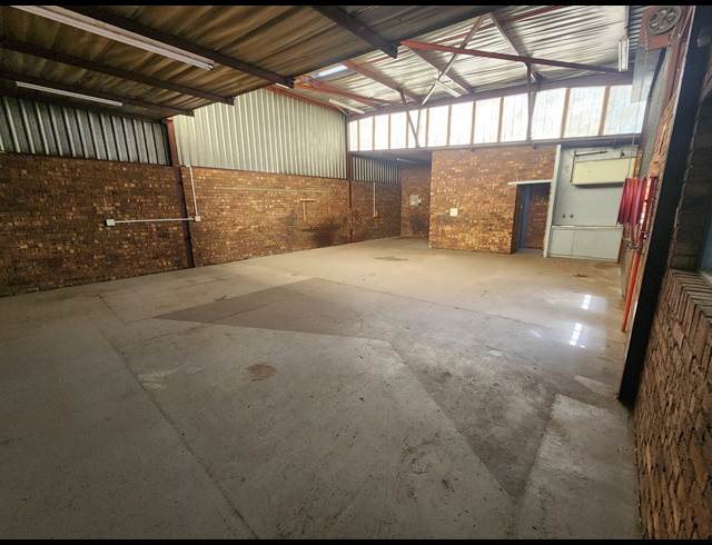 147M² WAREHOUSE TO LET IN WADEVILLE