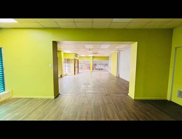200M² BUILDING TO LET IN KRUGERSDORP CENTRAL