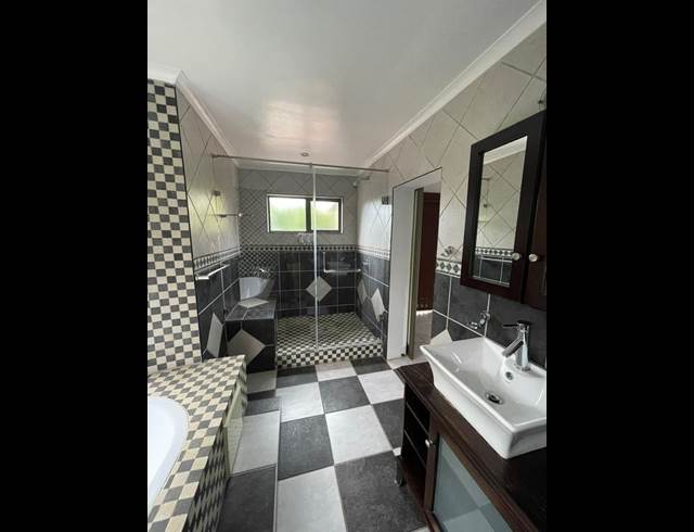 1 BEDROOM PROPERTY TO RENT IN MORELETAPARK