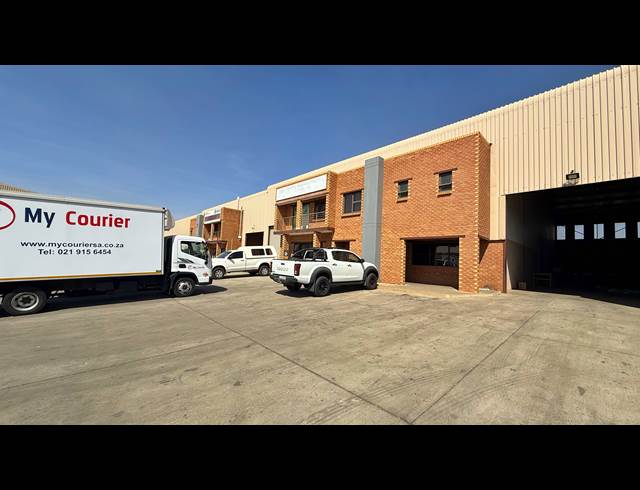 594M² WAREHOUSE TO LET IN AIRPORT PARK