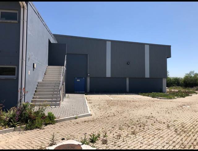 5,340M² WAREHOUSE TO LET IN BLACKHEATH INDUSTRIAL