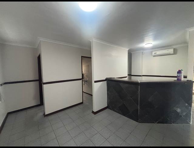 878M² WAREHOUSE TO LET IN BLACKHEATH INDUSTRIAL