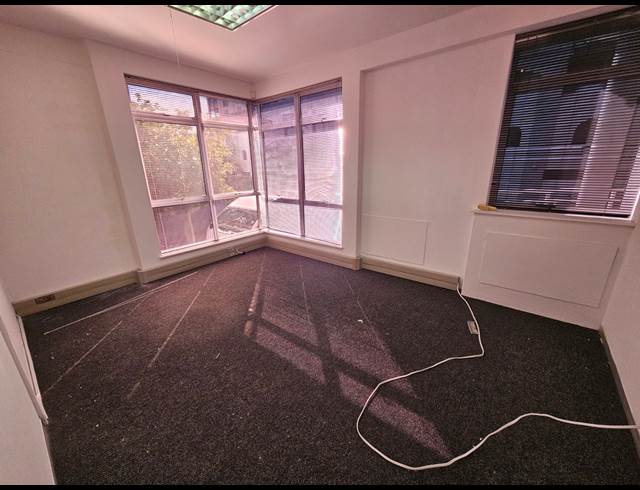 352M² OFFICE TO LET IN CENTURY CITY