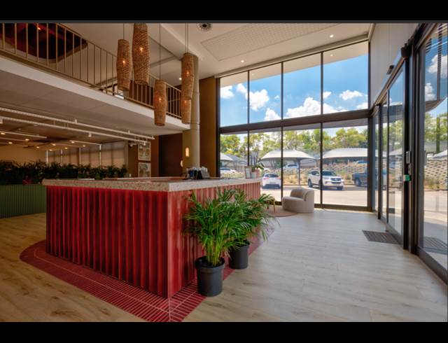 134.80M² SERVICED OFFICE TO LET IN ALLANDALE