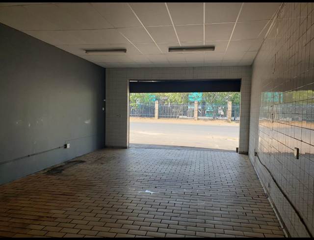 54M² RETAIL RENTED IN WADEVILLE
