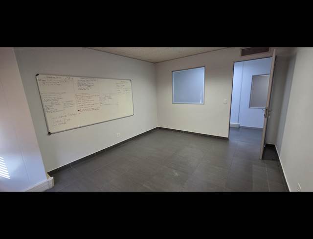 400M² OFFICE TO LET IN NELSPRUIT EXT 1