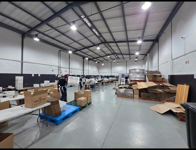 1,002M² WAREHOUSE TO LET IN MALL INTERCHANGE