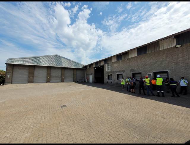 3,260M² WAREHOUSE RENTED IN KILLARNEY GARDENS