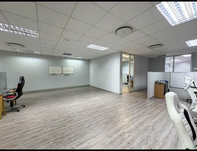 177M² OFFICE TO LET IN UMHLANGA RIDGE